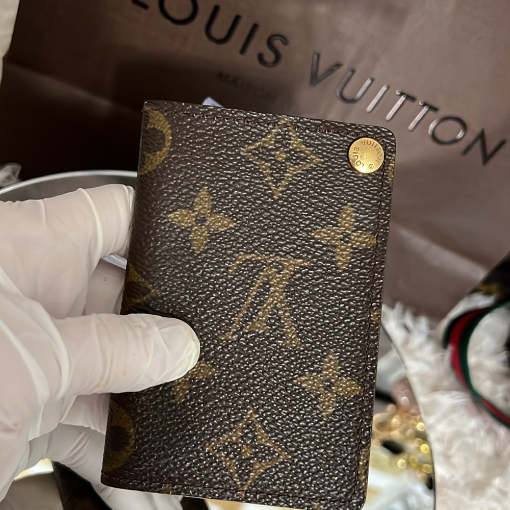 Louis Vuitton Monogram Card Case - Picture 9 of 13